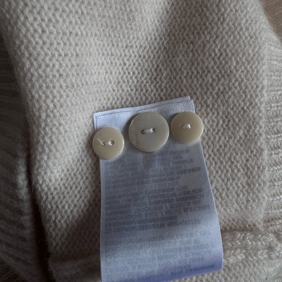 Reformation Clara Cardigan/Cream Faux Fur Cuff - Picture 9 of 10